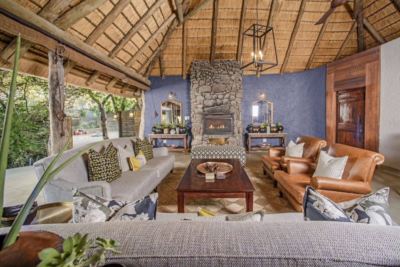 savanna safari lodge